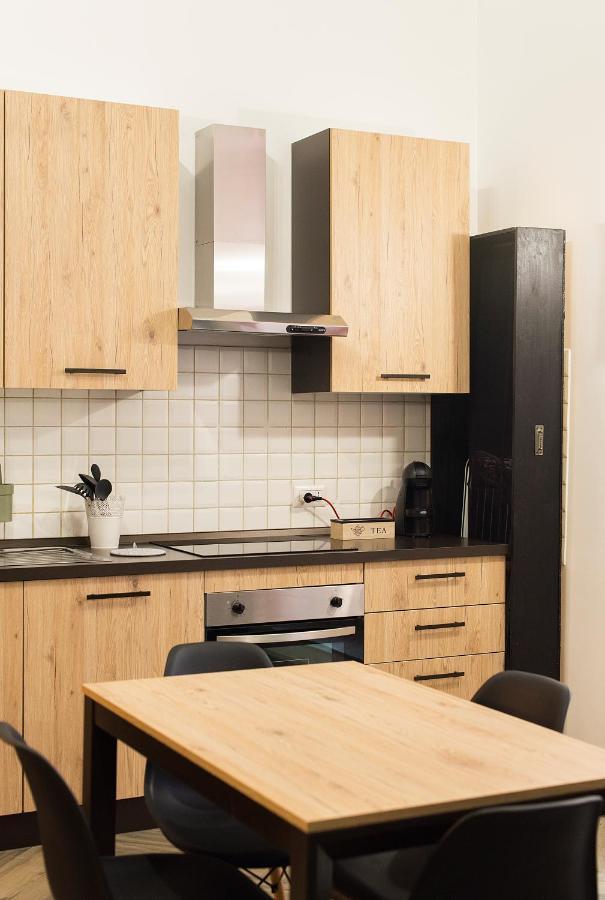 Madaleni Home Plebiscito Naples Extérieur photo